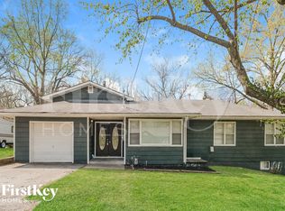 2925 NE Cates St, Kansas City, MO 64117