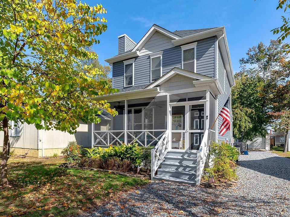Welcome to 1214 Bancroft Avenue, perfectly situated on The Point, just one block from the Potomac River and one block from Monroe Bay.