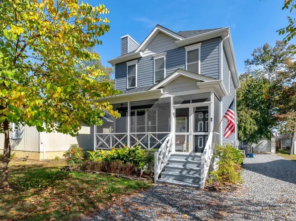 1214 Bancroft Ave, Colonial Beach, VA 22443