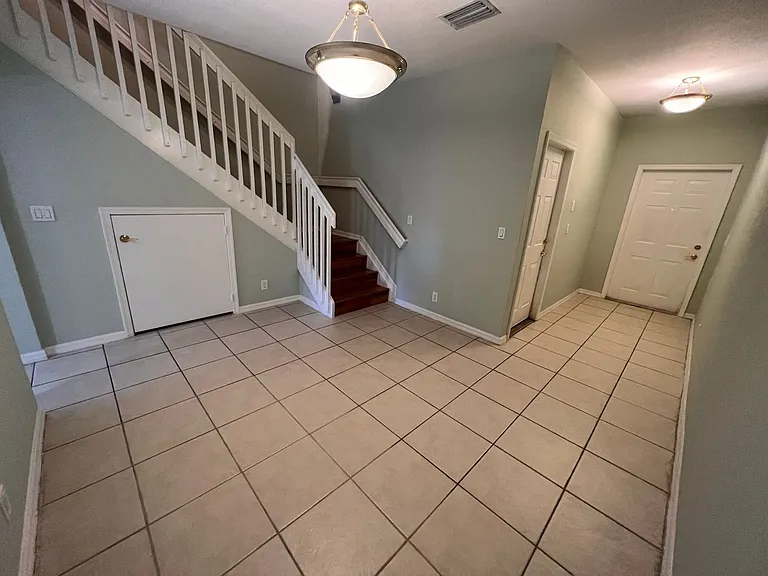 3361 NW 29th Ct — Photo 3