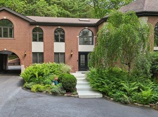 590 Old Mill Rd, Pittsburgh, PA 15238