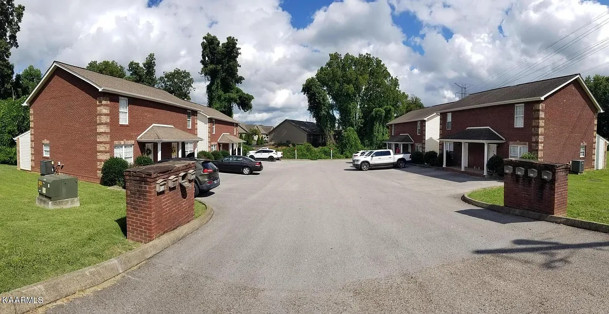 Small community - 5209 Devonbrook Way