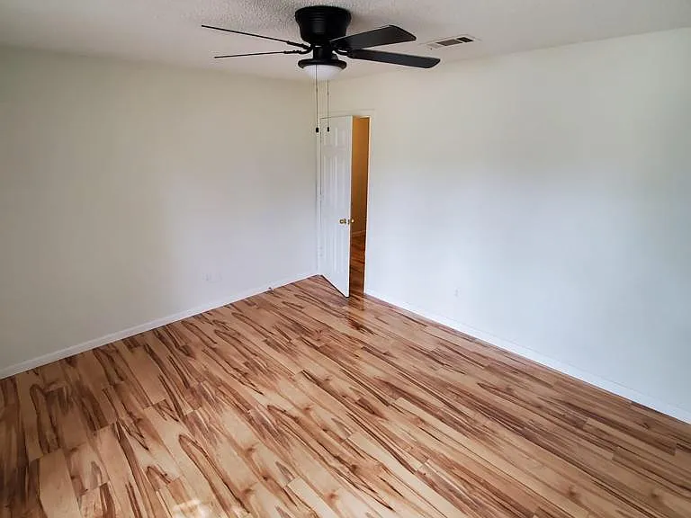 1511 Estates Way — Photo 21
