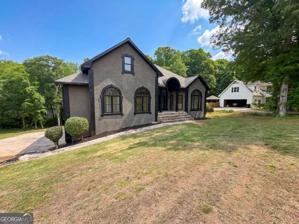 15 Navaho Ln, Sharpsburg, GA 30277