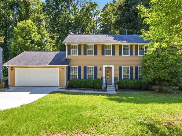 260 Barrington Dr E, Roswell, GA 30076
