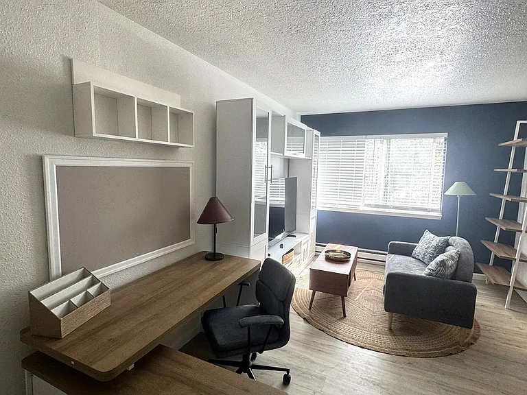 Amber Sky Apartments — Photo 2