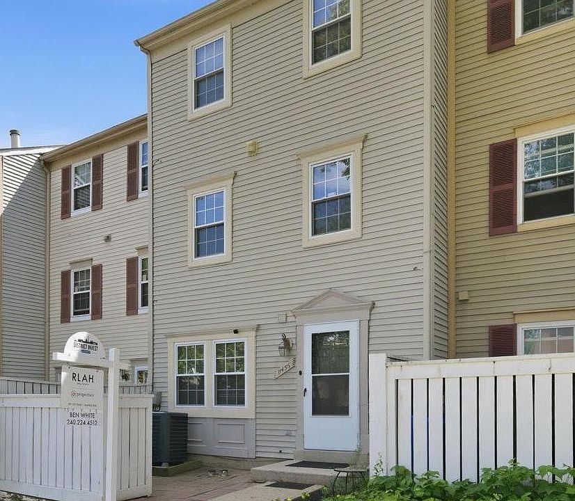 1st image of 11456 Fruitwood Way #95