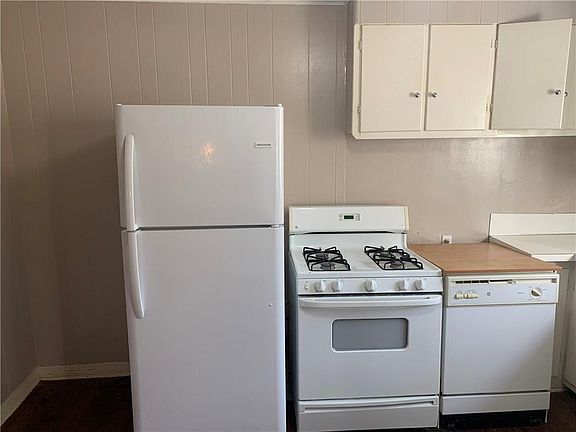 5th image of 731 N Woolsey Ave