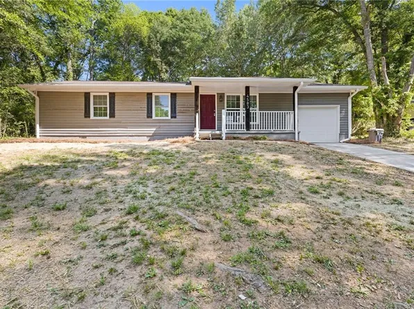 4583 N Woodlake Ln SE, Conyers, GA 30013