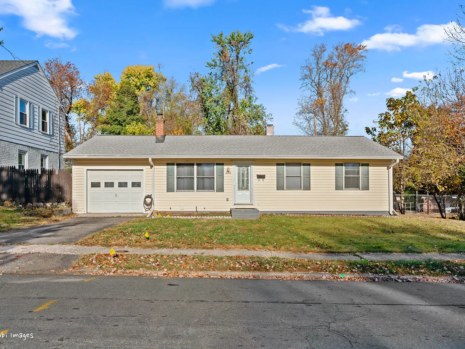 3 bed, 1850 sqft, $2,850 — Photo 2