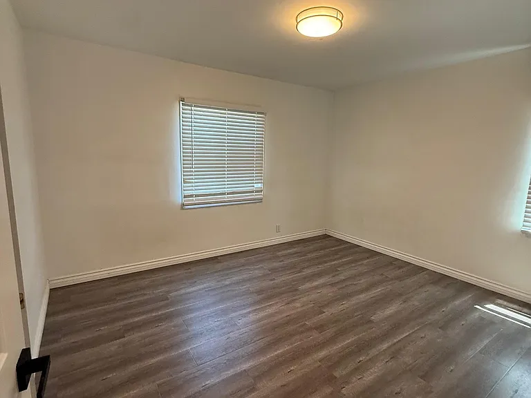 17504 Martha St — Photo 13