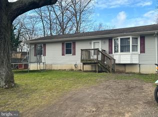 221 Crystal Dr, Williamstown, NJ