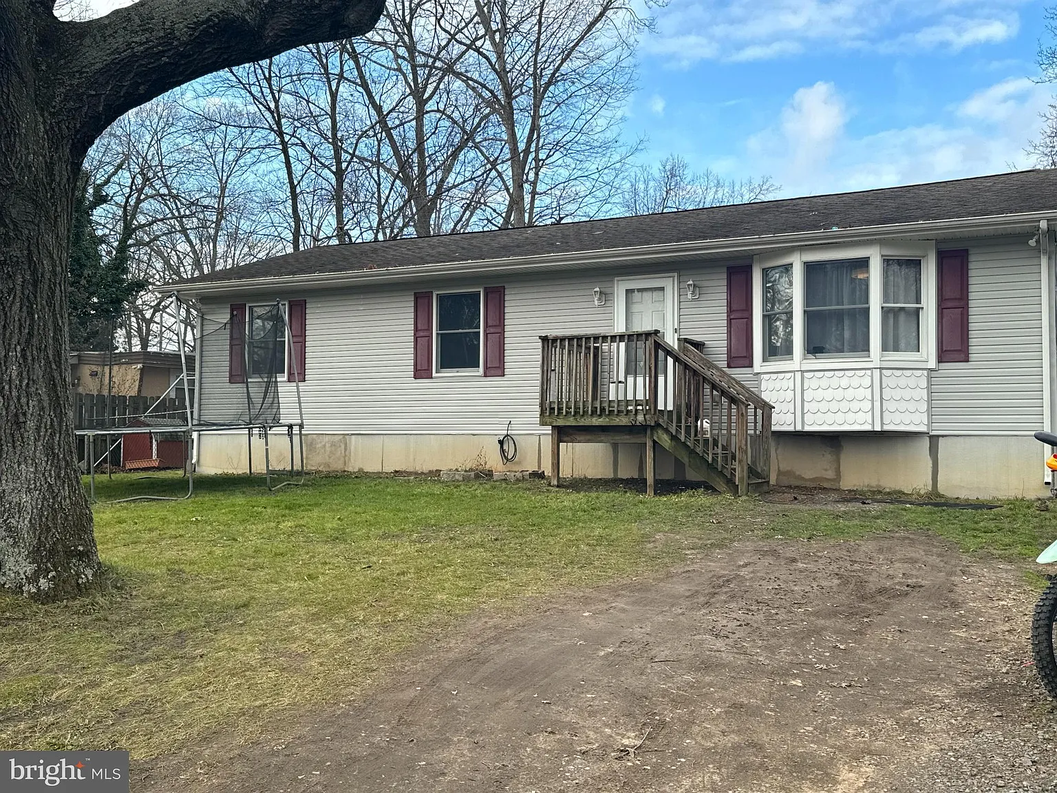 221 Crystal Dr photo 1