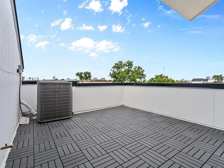 3405 Hutchins St — Photo 12