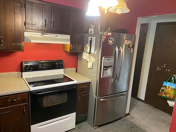 5th image of 152 Hilton Dr