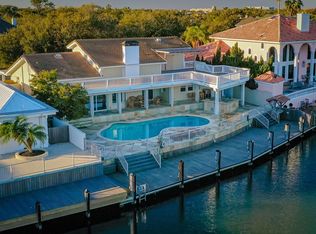 2313 Edgewater Ct, Rockport, TX 78382