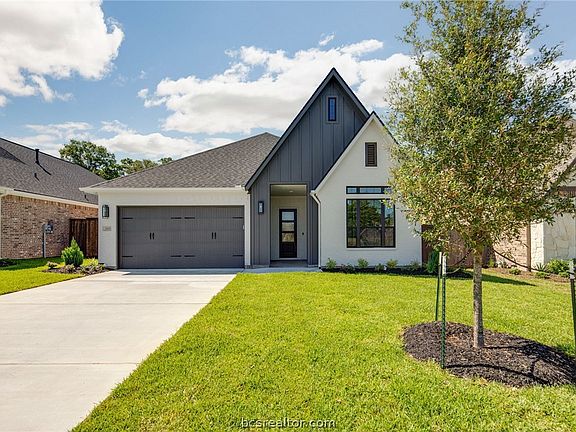 3rd image of 3707 Hardin Hills Dr