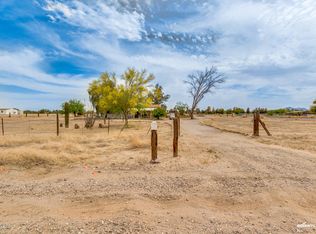 517 W Ocotillo Rd, San Tan Valley, AZ 85140