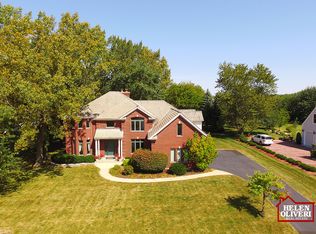 187 Sycamore Dr, Hawthorn Woods, IL