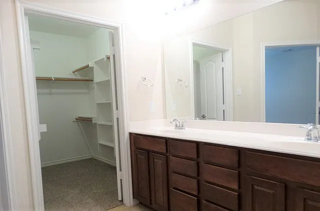 5547 Cecina Dr — Photo 13