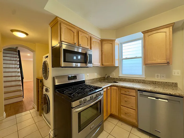 513 S Madeira St — Photo 6