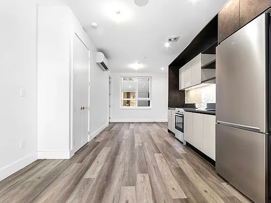 Rented by ERNY LLC | media 4