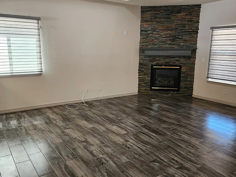 1517 Alovera Ln — Photo 4