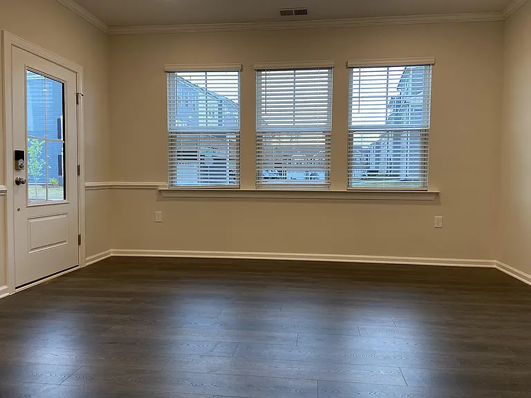 814 Patriot Summit Ln — Photo 2