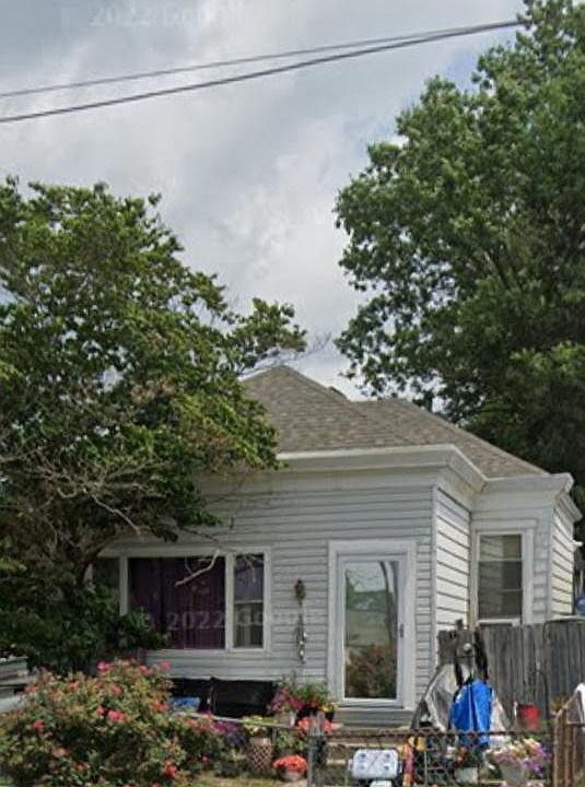 1st image of 2923 Montgomery St