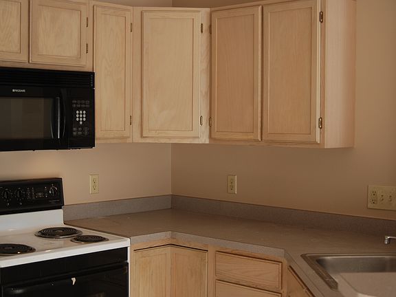3rd image of 1444 Buckingham Gate Blvd Unit G