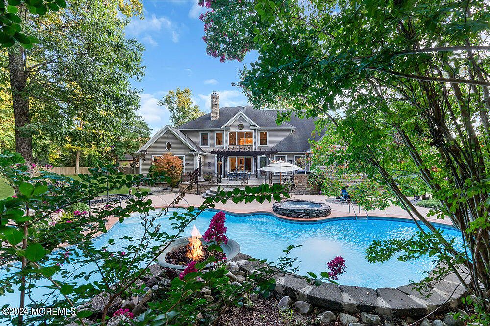 695 Schoolhouse Lane, Toms River, NJ 08753 | Zillow