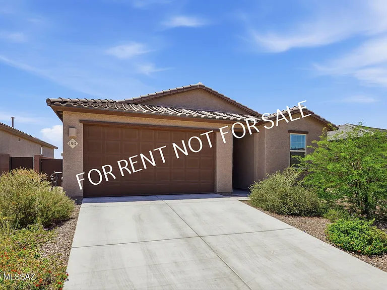 13142 E Cembeline Ln — Photo 2