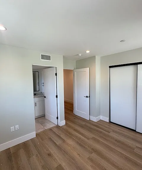 14247 Sylvan St #A — Photo 10