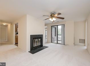 18100 Chalet Dr APT 201, Germantown, MD