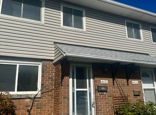 1466 Heatherington Rd #K, Ottawa, ON K1V 6S1