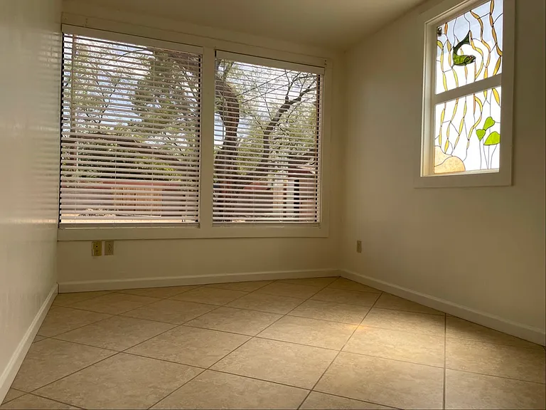 1220 E Waverly St #2 — Photo 5