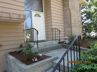 345 NE 167th St, Shoreline, WA 98155