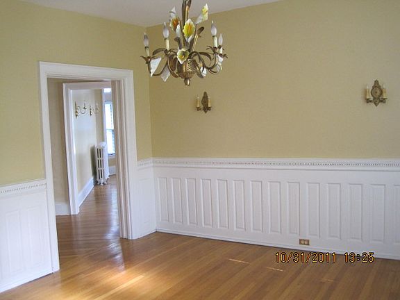 3rd image of 176 Chapin Pkwy APT 10