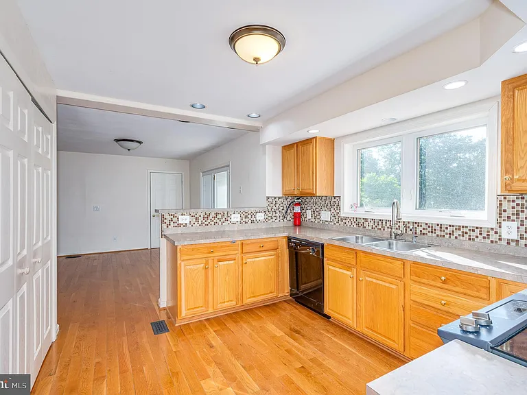 401 Ponderosa Trl #1 — Photo 15