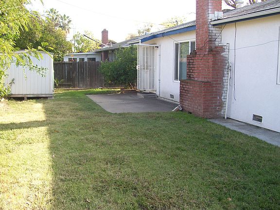 Good size rear yard!