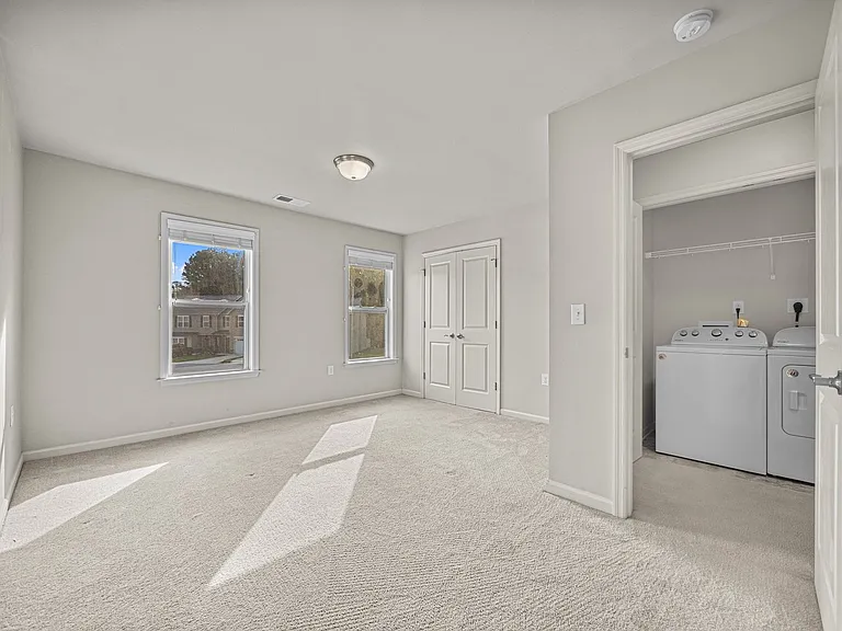 401 Sullivan Loop Rd — Photo 15