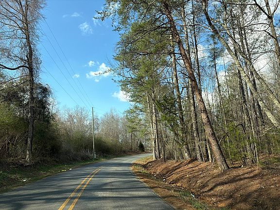 4th image of 1394 Silver Run Rd