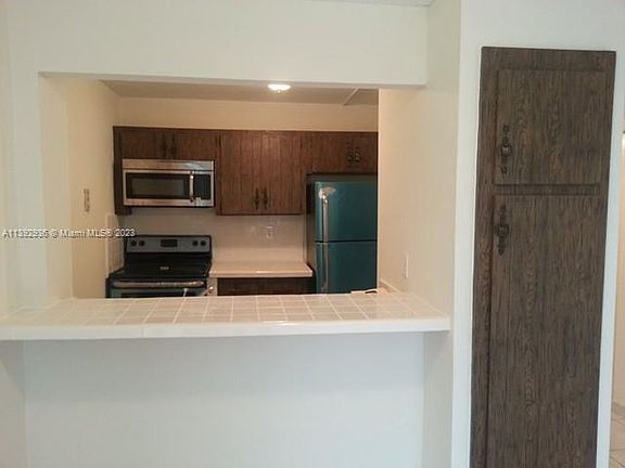 5th image of 13390 NE 7th Ave APT 203