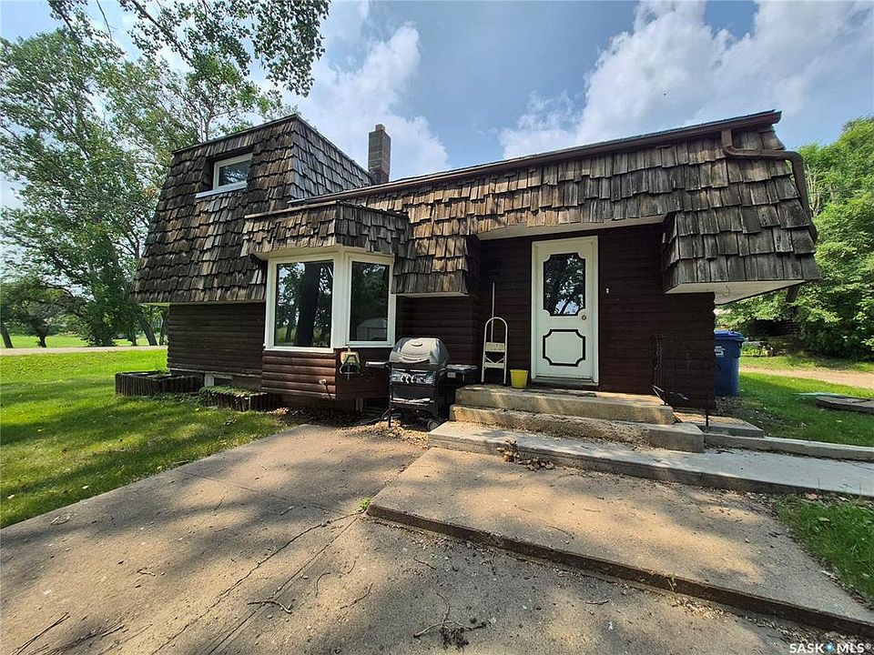 1st image of 413 Peterson AVENUE