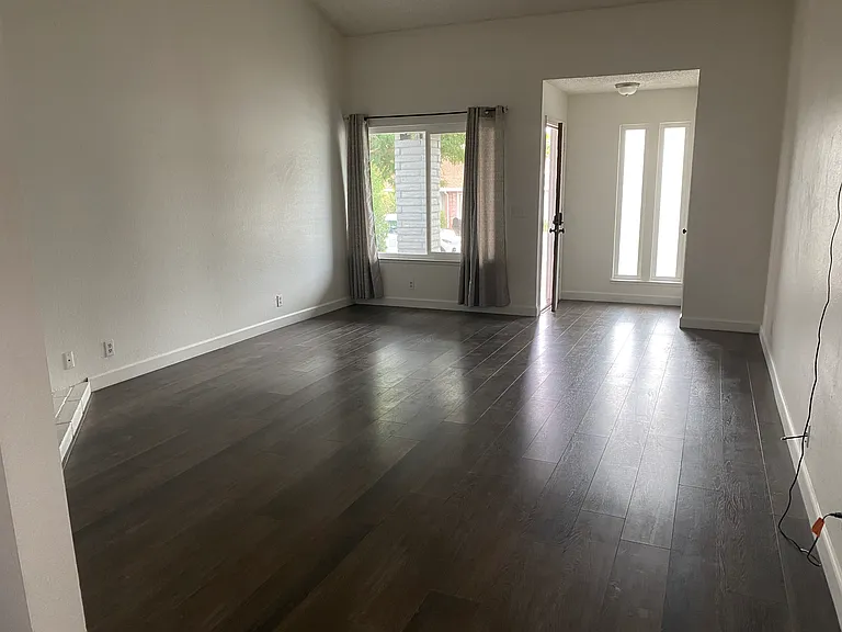 5964 Moss Creek Cir — Photo 3