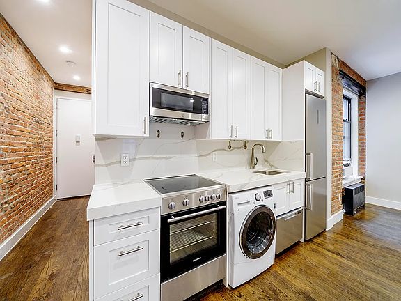 2nd image of 236 E 5th St APT B1