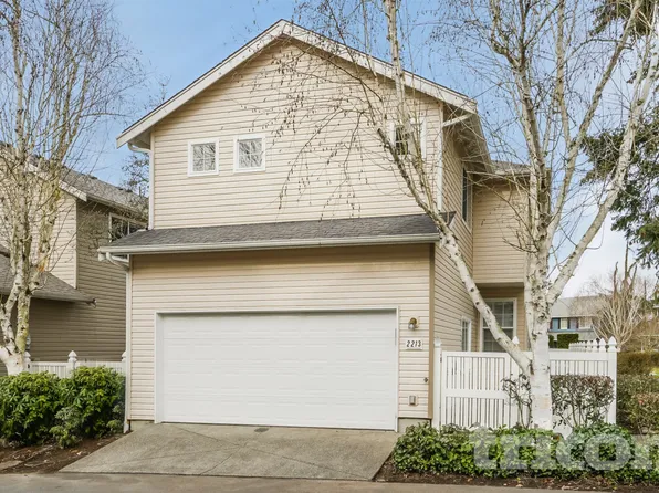 2213 Anderson Ave, Dupont, WA 98327