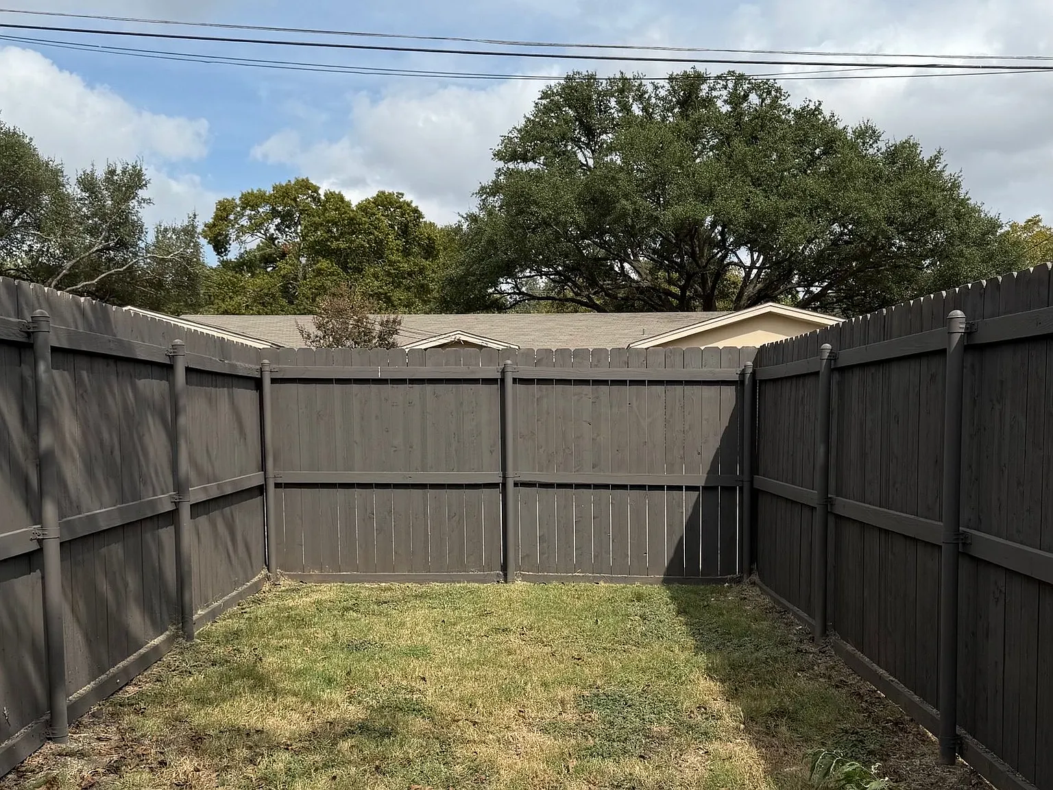 Ivanhoe Duplexes — Photo 4