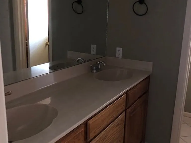 1334 Glenwood Dr — Photo 17