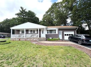 51 Old Carriage Rd, West Warwick, RI 02893